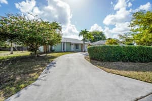 120 Swan Parkway W, Royal Palm Beach 120 Swan Parkway W, Royal Palm Beach