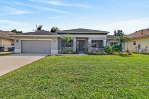 8565 Se Pinehaven Avenue, Hobe Sound
