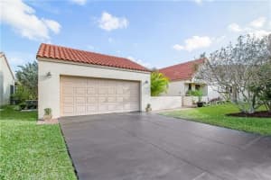 2045 Maplewood Dr, Coral Springs 2045 Maplewood Dr, Coral Springs