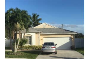 334 E Riverbend Drive, Sunrise 334 E Riverbend Drive, Sunrise