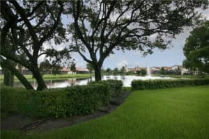 227 Lakeside Circle 227, Sunrise 227 Lakeside Circle 227, Sunrise