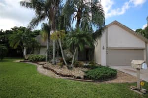 8008 Nw 83rd Way, Tamarac