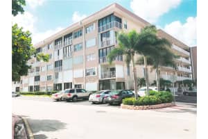 4117 Bougainvilla Dr 402, Lauderdale By The Sea