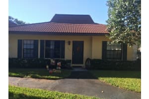 2376 Sw 70th Way 1, Davie