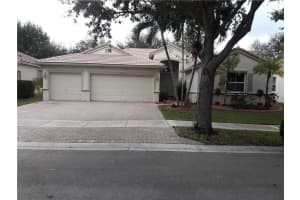 5245 Nw 51st St, Coconut Creek
