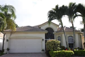 7608 N Eagle Point Dr, Delray Beach