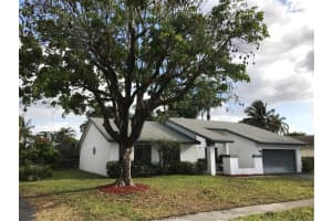 5537 Sw 8th Place, Margate