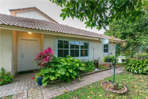 8401 Nw 40th Court 8401, Sunrise