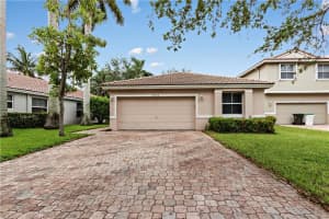 4925 Nw 54th Avenue, Coconut Creek