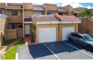 1630 Sw 120th Ter 1630, Pembroke Pines