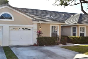 8763 Forest Hills Boulevard 32-g, Coral Springs
