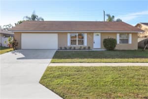 6028 Plains Dr, Lake Worth