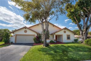 1501 E Oak Knoll Cir, Davie 1501 E Oak Knoll Cir, Davie