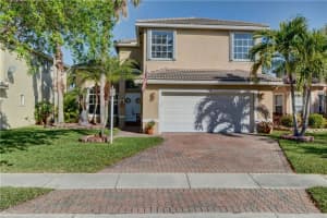 4758 Nw 120th Way, Coral Springs