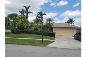 6821 Nw 45th Court, Lauderhill