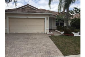 11941 Sw 7th St, Pembroke Pines