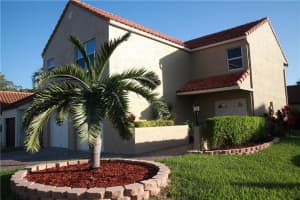 2004 Maplewood Drive, Coral Springs