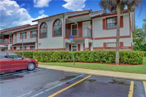 2584 Nw 89th Dr 2584, Coral Springs