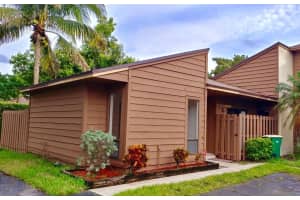 6091 Buckeye Court A, Tamarac