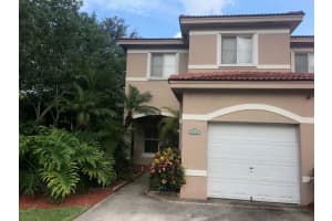 7600 S Southwood Circle 7600, Davie