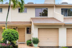 4261 Nw 76th Avenue 4261, Davie