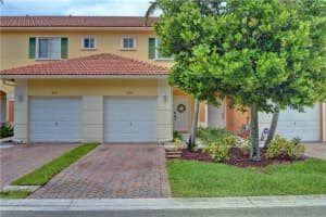 8313 Santa Monica Terrace 8313, Tamarac