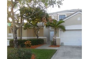 2017 Island Circle, Weston