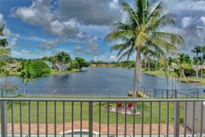 4890 Sw 104th Avenue, Cooper City