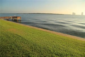 100 Shore Court 105, North Palm Beach
