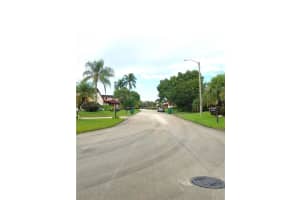 8141 Pine Circle 54, Tamarac