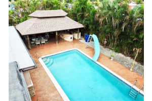 7261 Nw 169th Street, Miami