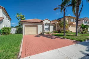 473 Lakeside Cir, Sunrise 473 Lakeside Cir, Sunrise