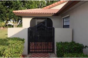 2000 N Denver, Weston