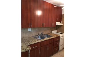 636 Nw 15th Ter 2, Fort Lauderdale