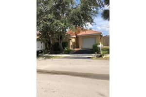 4250 Sw 82nd Way, Davie
