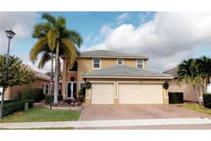 4768 Nw 120th Dr, Coral Springs