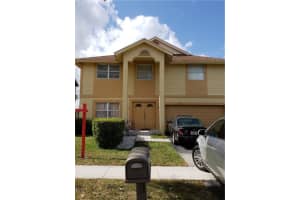 1000 Sw 100, Pembroke Pines