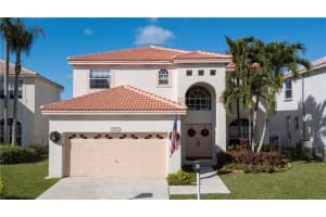 3037 Woodlands Dr, Margate