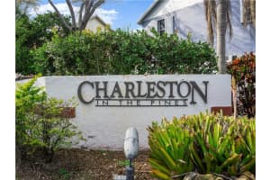 560 Nw 102nd Avenue, Pembroke Pines