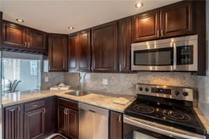 801 N Ocean Blvd 404, Pompano Beach