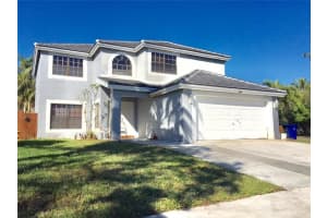 1500 Sw 87th Terrace, Pembroke Pines
