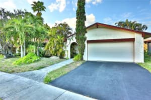 8931 Nw 67 Court, Tamarac 8931 Nw 67 Court, Tamarac