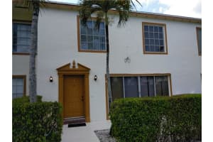 5880 Nw 57th Ave 6, Tamarac