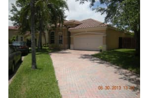 9871 Nw 22nd St, Pembroke Pines