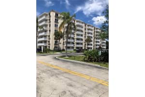 1831 Ne 38th Street 404, Oakland Park