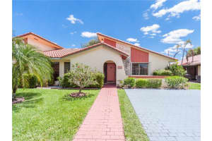 2250 Malaga Court 2250, Davie