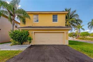 6680 Nw 69th Ct, Tamarac