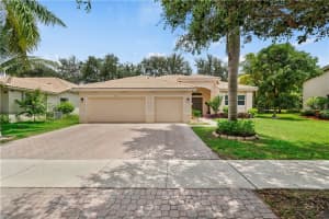 5215 Nw 51st St, Coconut Creek