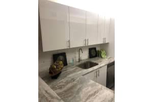 2907 Ne 8th Terrace 105, Wilton Manors