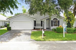 5470 Pine Circle, Coral Springs